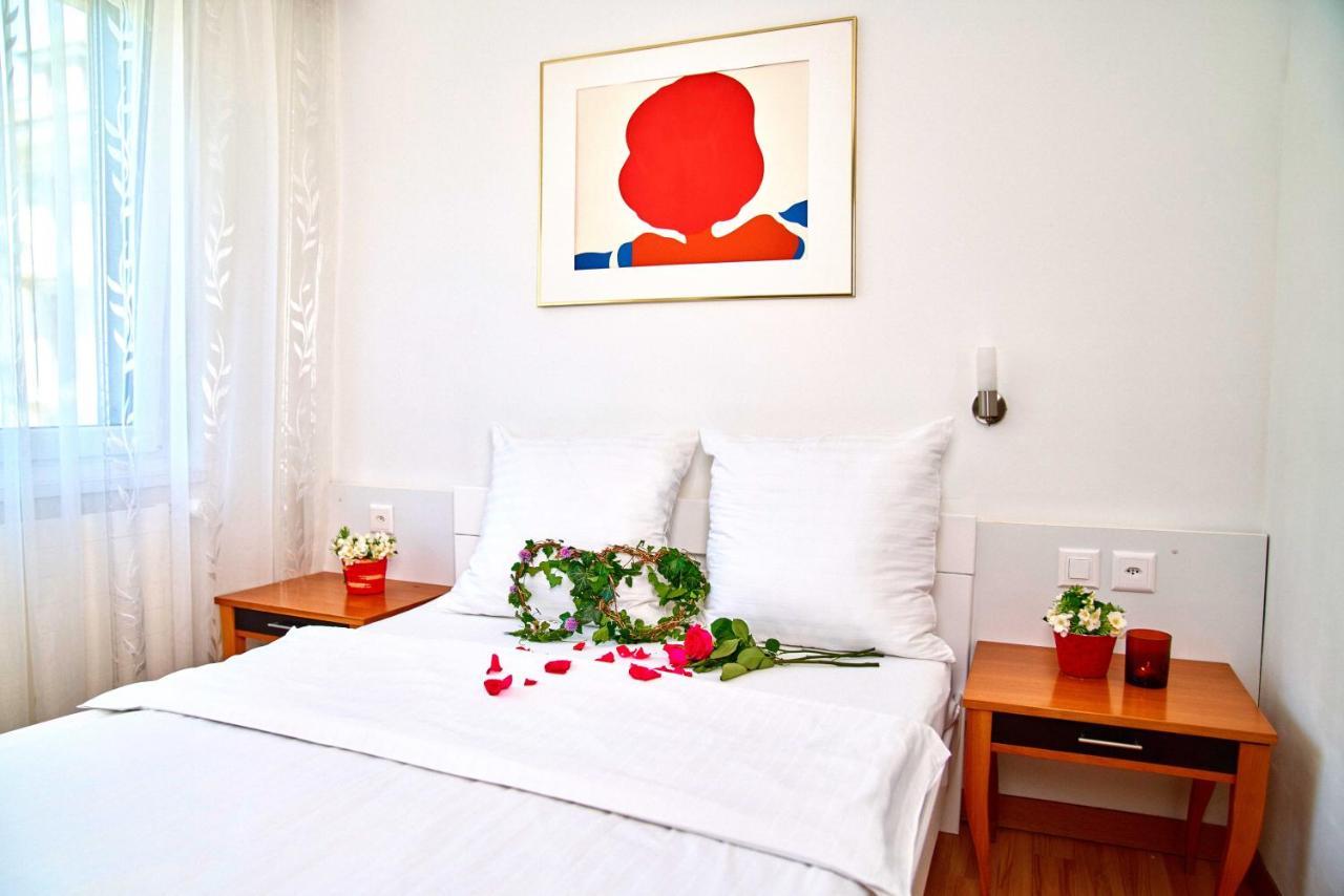 Artus Hotel 2*